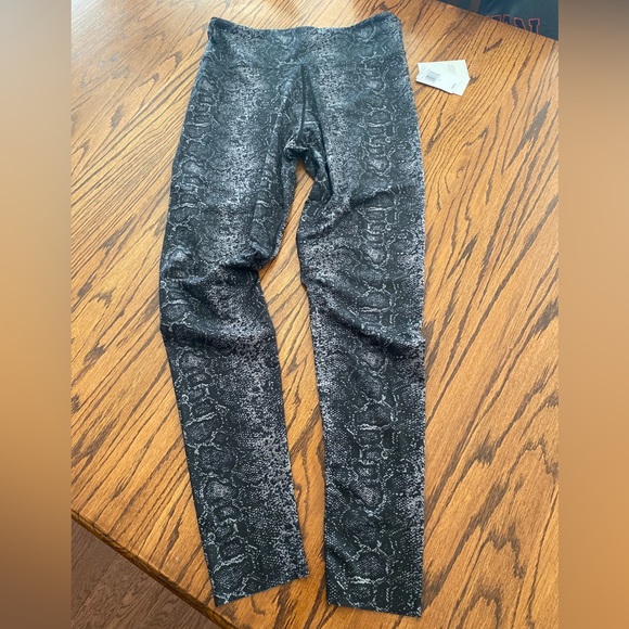 Halston Studio Snake Skin Legging Customizable Black Women’s Size L NWT - Picture 2 of 9